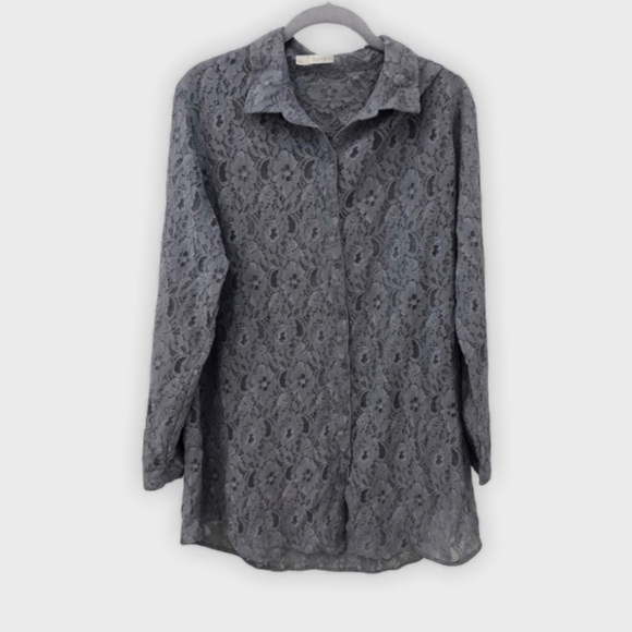 {NORDSTROM} Hinge all lace button down top - Picture 3 of 9
